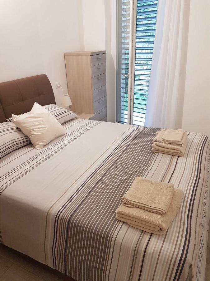 Baia Blu - Luxury Apartments With Pool Cremia Extérieur photo