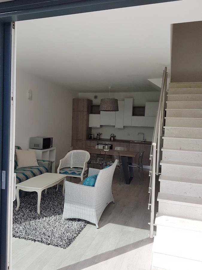 Baia Blu - Luxury Apartments With Pool Cremia Extérieur photo