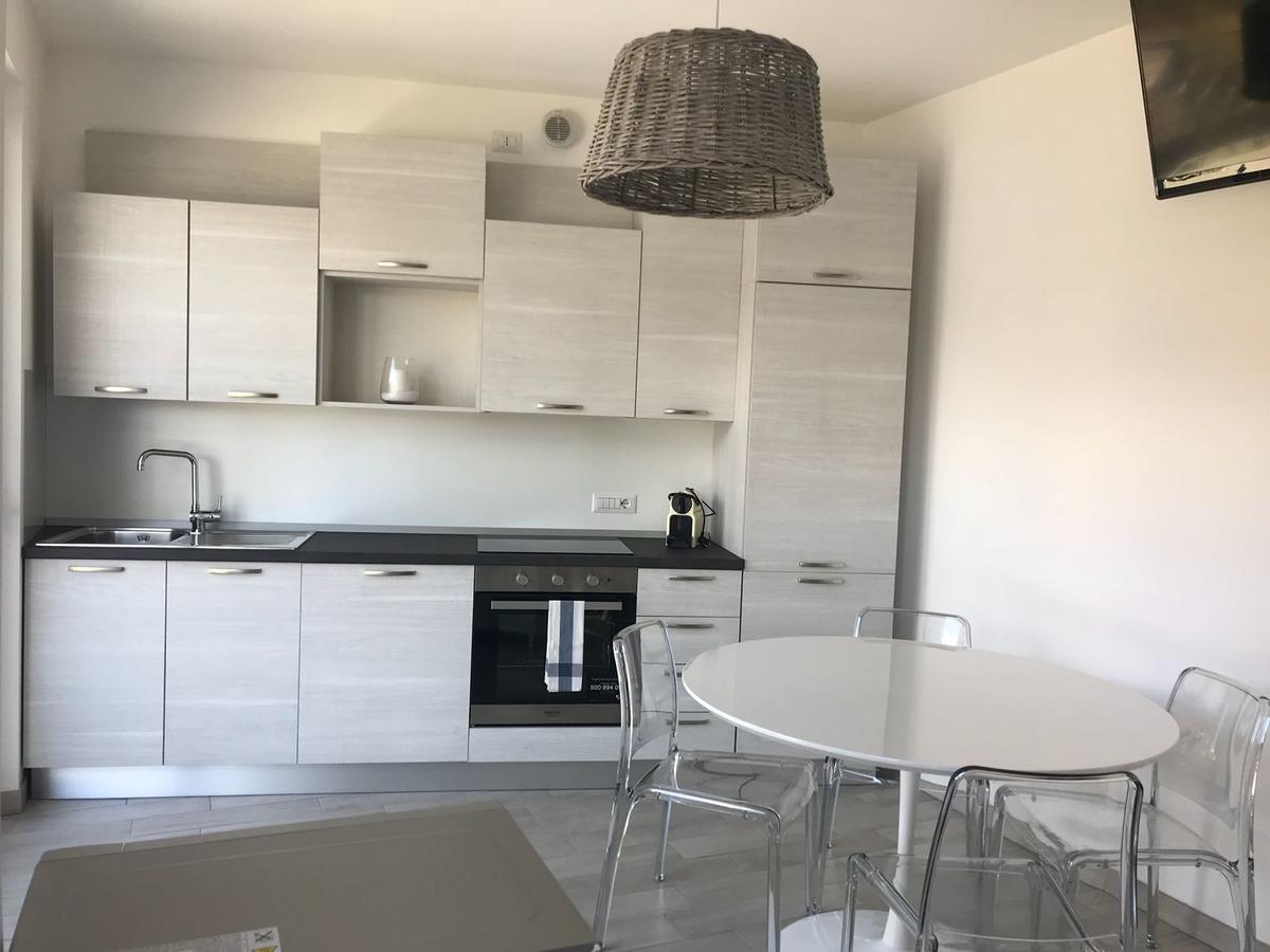 Baia Blu - Luxury Apartments With Pool Cremia Extérieur photo